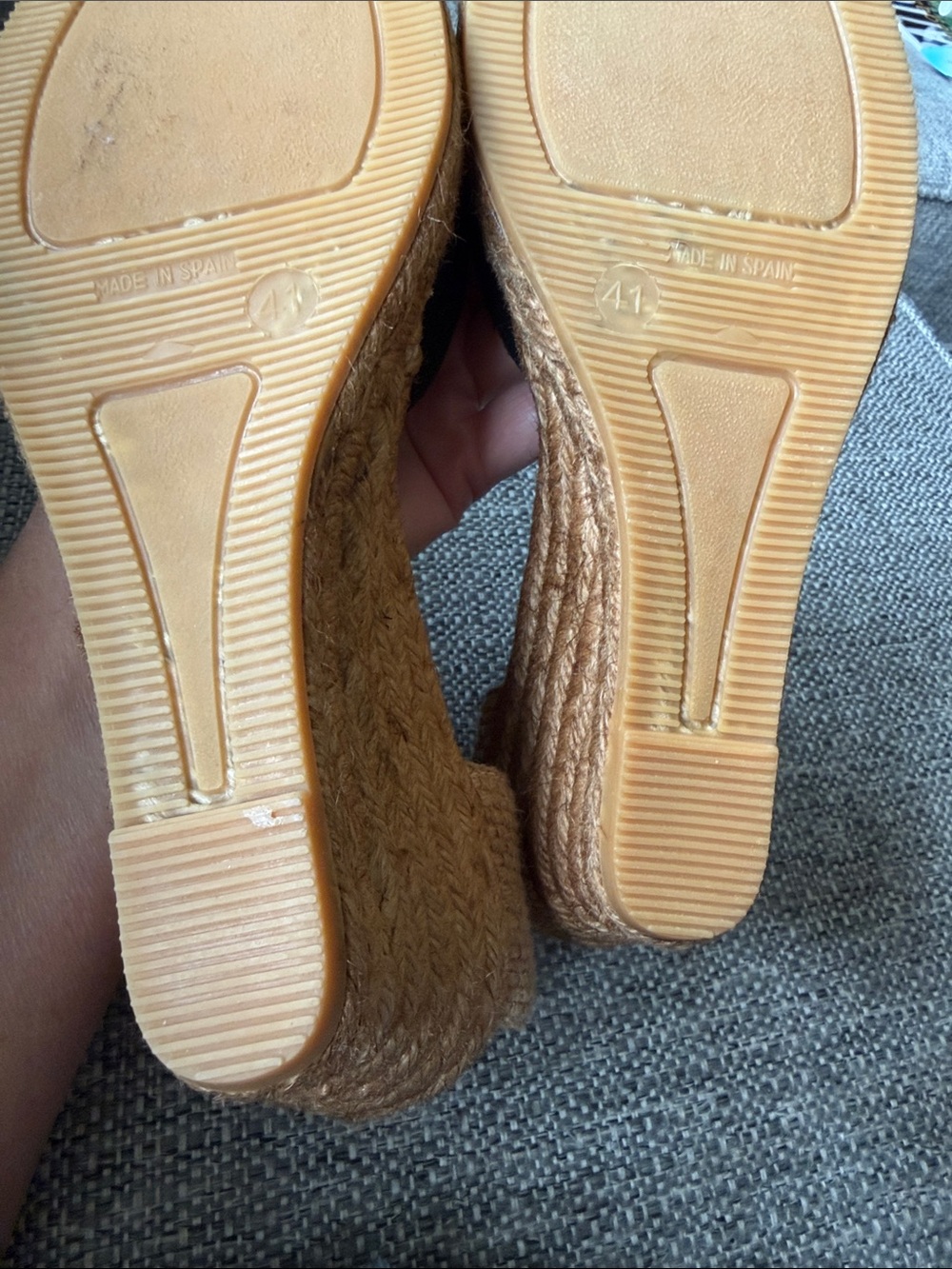 NEW Gaimo Spain Black Suede Ankle Strap
Espadrille Wedges Boho Chic US 10 /EU 41 - Picture 8 of 8